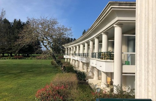 Saint-Andre-des-Eaux Apartment | Relaxing apartment in. Heart of the Gulf of La Baule
