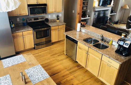 Chestnut Springs Cabin | Relaxing and Quiet Retreat at Wintergreen