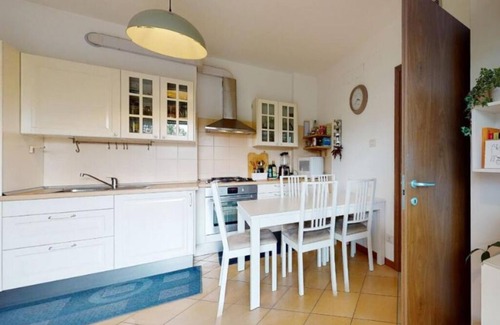 Segrate Apartment | Relaxing apartment 10 minutes from Lambrate Station