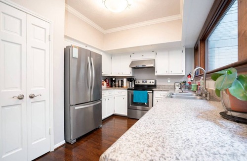 River Oaks House | Relaxing Asian Courtyard House @ Prime Spot in River Oaks