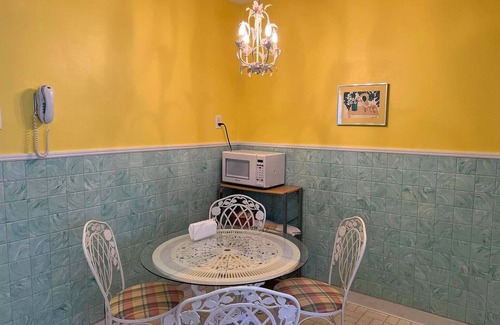 Margate City House | Relaxing Beach Getaway in Margate, NJ