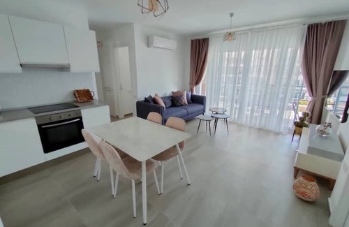 Bafra Apartment | Relaxing Beachfront Apartment