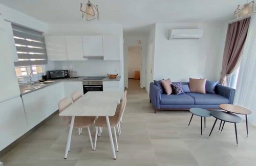 Bafra Apartment | Relaxing Beachfront Apartment