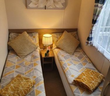 Tattershall Resort | Relaxing Breaks with Hot tub at Tattershal lakes 3 Bedroom