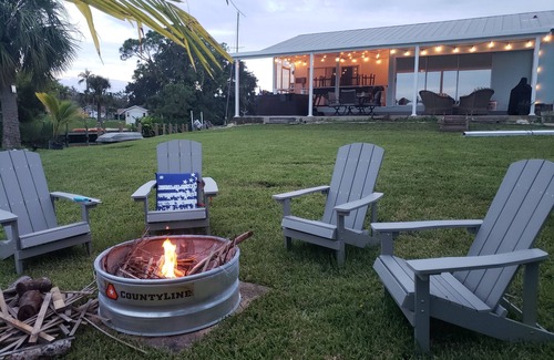 Alva House | Relaxing but Adventurous River Front House