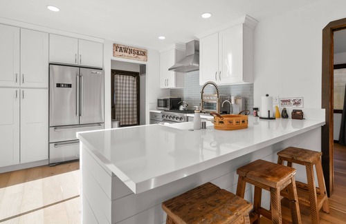 Fawnskin Cabin | Relaxing Cabin Comforts with Modern Amenities.
