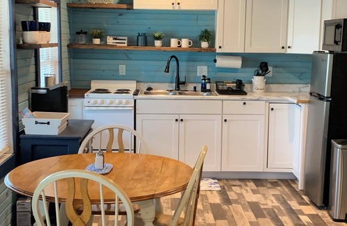 Goreville Cabin | Relaxing Cabin Near Hiking, Fishing & Lake of Egypt