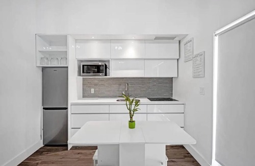 Fort Lauderdale Apartment | Relaxing centric loft 10 min airport 15 to beach