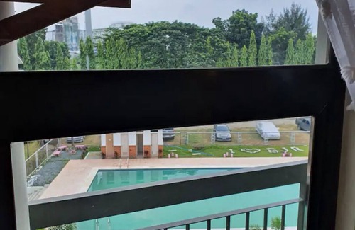 Santa Rosa Condo | Relaxing Condo Beside Enchanted Kingdom