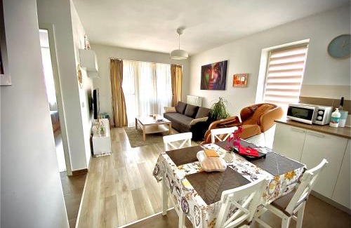 Tractorul Apartment | Relaxing Coresi Studio