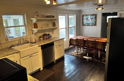 Waller Other | Relaxing Country Farmhouse Escape