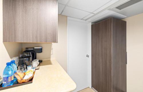 Waikiki Apartment | Relaxing & Cozy Coastal Studio with FREE Parking!