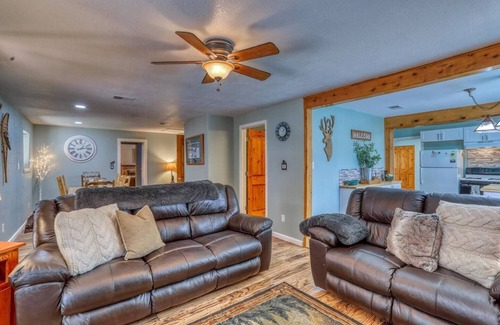 Bayfield House | Relaxing Creekside House Next to Vallecito Lake