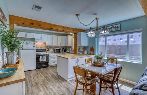 Bayfield House | Relaxing Creekside House Next to Vallecito Lake