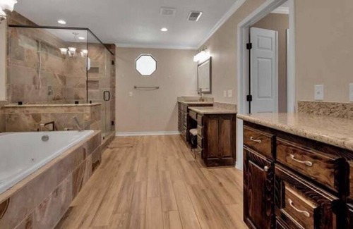 San Augustine House | Relaxing EastTx Lake House - Waterfront!