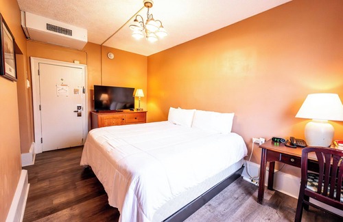 Shawnee On Delaware Hotel | Relaxing Escape | Spa Access + Golf & Adventures in One Scenic Stay | 2 Units