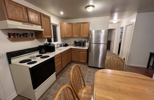 Skandia House | Relaxing Escape in the Woods - 15 minutes from Marquette!