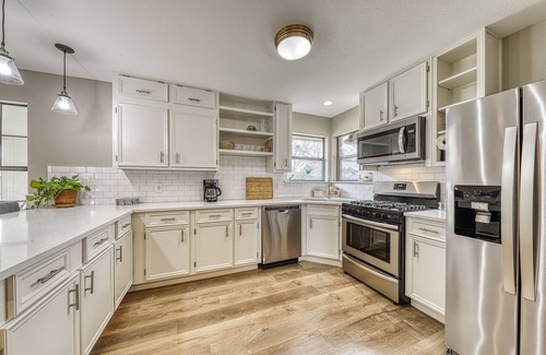 Liberty Hill House | Relaxing family-friendly home - firepit, playground & river access