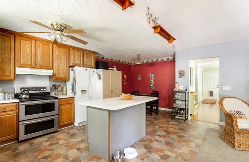 Whites Creek Other | Relaxing Farmstay 15 mins to Downtown, Pool, Hiking Trails