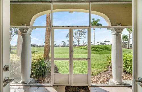 Grand Harbor House | Relaxing Gated Community