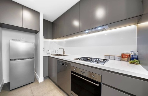 Sydney Olympic Park Apartment | Relaxing Getaway in Olympic Park
