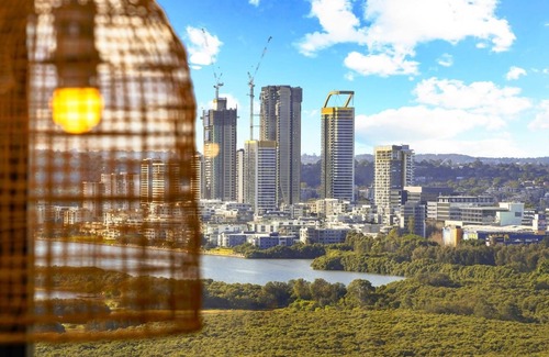 Sydney Olympic Park Apartment | Relaxing Getaway in Olympic Park