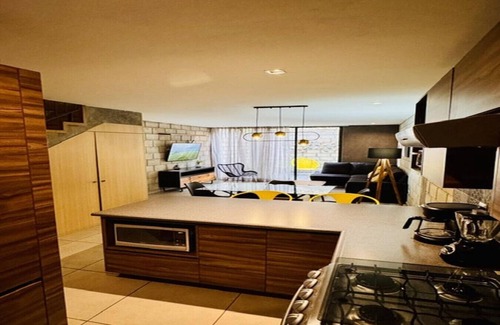 Downtown Guadalajara Apartment | Relaxing Getaway Loft w/Gym & Coworking | 2 BD | Tribu Colón