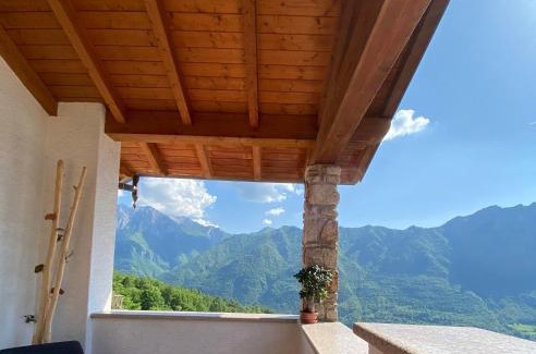 Crandola Valsassina Apartment | relaxing green panorama