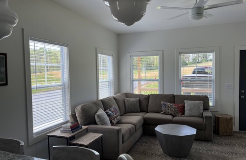 Cave City House | Relaxing Home Away from Home!
