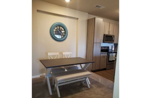Northside Apartment | Relaxing Home Away from Home at JAX Airport