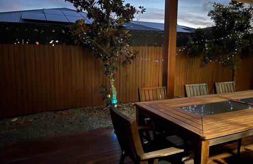 Eli Waters House | Relaxing home on the canal in Eli Waters