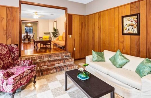 Southside House | Relaxing @ Home Sweet Home !