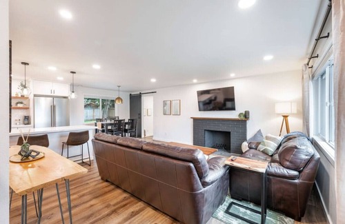 Inglewood-Finn Hill House | Relaxing Kirkland Haven