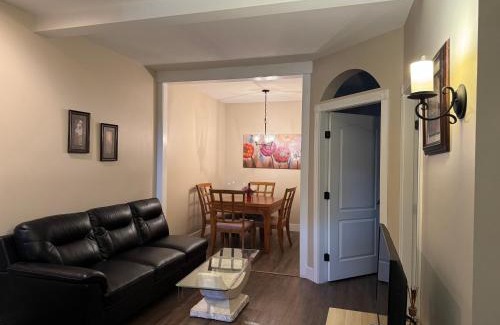 Southwest Mission House | Relaxing Lakeview 2 bedroom entire suite