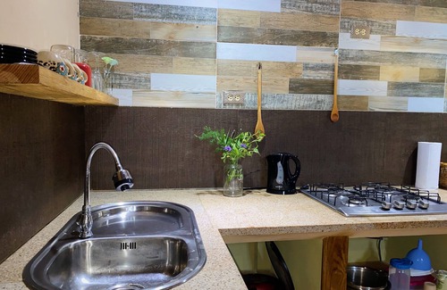 Sero Grandi Cabin | Relaxing Loft Studio Cabin - 5 min from the beach!