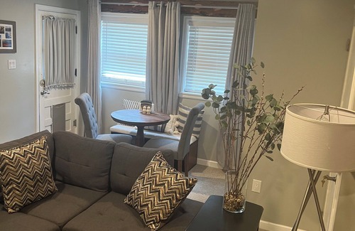 Cascade-Chipita Park Apartment | Relaxing Mt. Walkout Retreat-"Retreat Below Chipita Park"