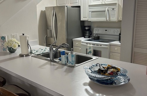 South Bimini Condo | Relaxing Marina Front 1-Bedroom condo with loft in Bimini Cove