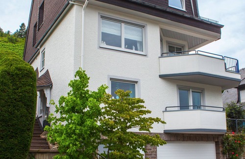 Klotten Apartment | Relaxing, modern apartment in a sunny location