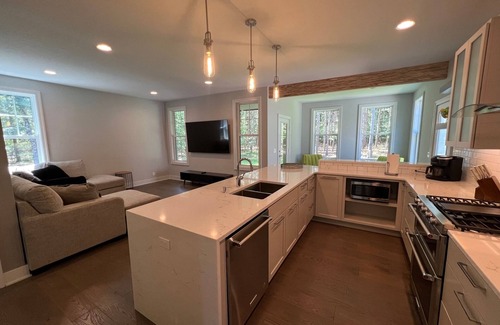 Grand Haven Cottage | Relaxing Modern Cottage in Grand Haven