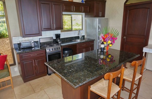 Santiago de Puriscal House | Relaxing Mountain Top Stay – Immaculate Property, Pure Solitude