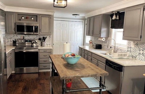 Margaretville House | Relaxing Mtn Getaway-View+Deck+Kayaks+Hike+Gas Fireplace+King Suite LogBed+Ski