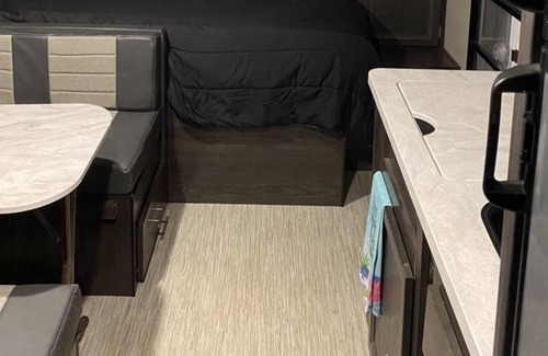 Hurst Apartment | Relaxing Night Stay Near DFW Airport (RV Rental with Delivery & Pick Up Only)