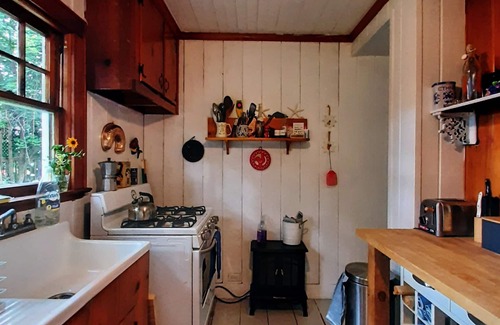 Aquebogue House | Relaxing North Fork Cottage On The Water~ Amazing Sunsets!