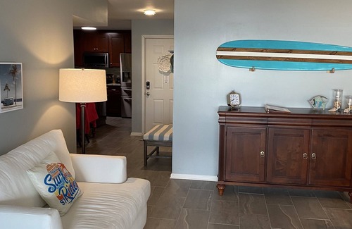 Sneads Ferry Condo | Relaxing Oceanfront Condo w Priv Beach Access, Pool, Elevator. Linens Included