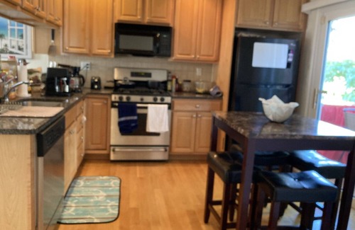 South Side Condo | Relaxing ocean-themed Townhome Condo