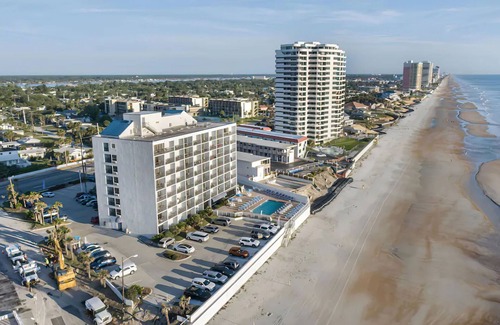 Seabreeze Park House | Relaxing Oceanfront Stay | Private Balcony w/Stunning Sea Views