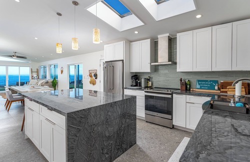 Waialua House | Relaxing or Adventurous North Shore Waterfront Home