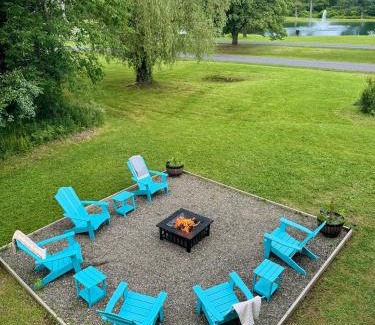 Athens House | Relaxing Pondfront Escape with Hot Tub & Outdoor Fire Deck