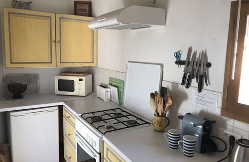 Villes-sur-Auzon Apartment | Relaxing Provence retreat - hike, bike or just drink wine in the sun