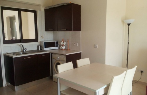 Pervolia Apartment | Relaxing quiet holiday near the beach